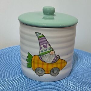 Carrot Patch Cottage Gnome Canister NWT